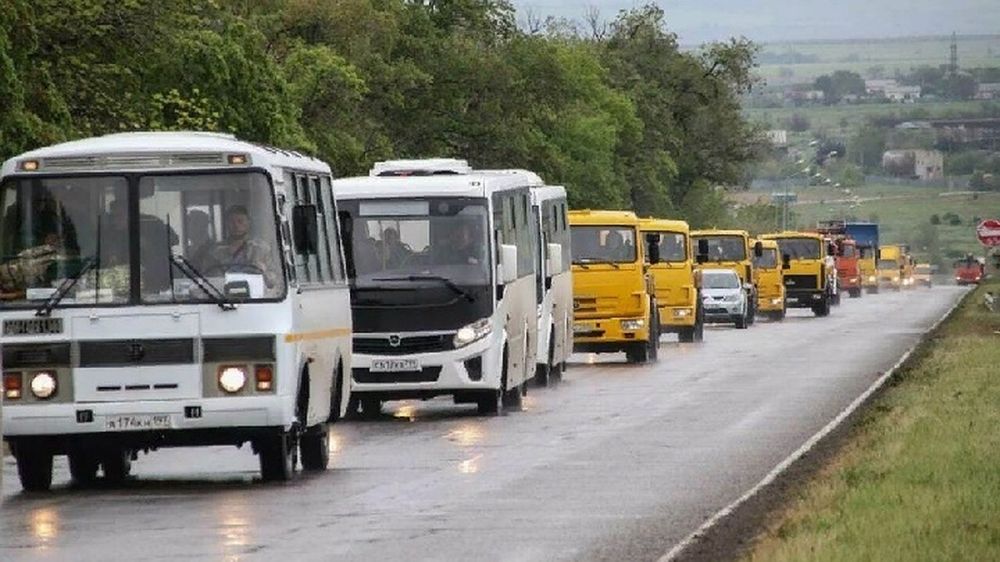 В Луганск прибыла первая группа российских специалистов, которые займутся восстановительными работами в ЛНР