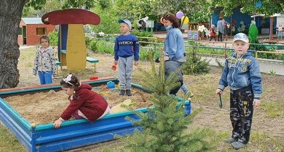 ДВА ДЕТСКИХ САДА ВОЗОБНОВИЛИ РАБОТУ В СЧАСТЬЕ