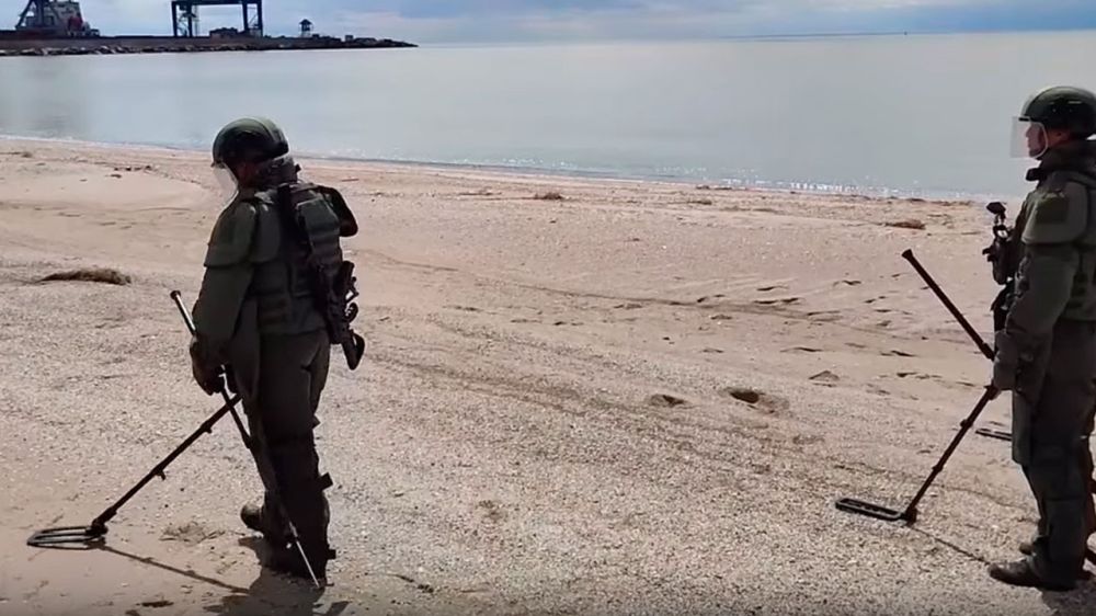 �� ����� ������ �� �� � ��� ����������� ����� 900 ������������� ��������� � ����