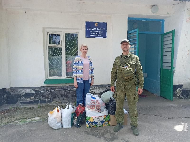 Олег Попов передал одежду и обувь в Луганский центр реинтеграции бездомных лиц
