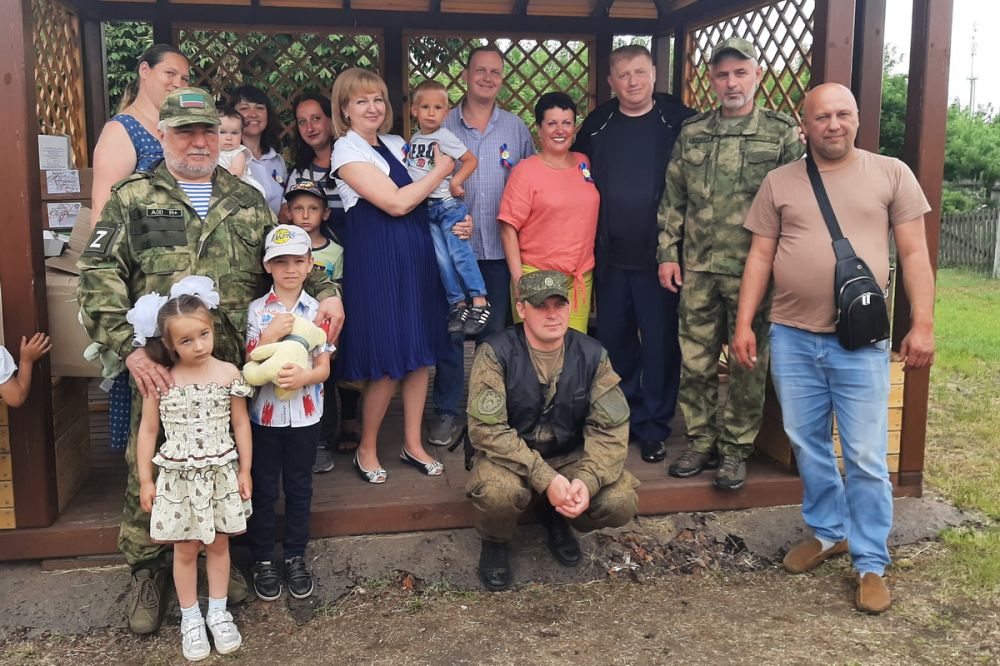 Депутаты посетили открытие детского сада в освобождённом селе Трёхизбенка