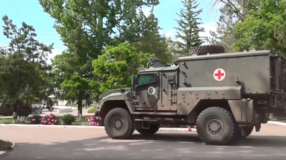 Спасти как можно больше жизней: кадры работы полевого госпиталя ВС РФ в зоне спецоперации