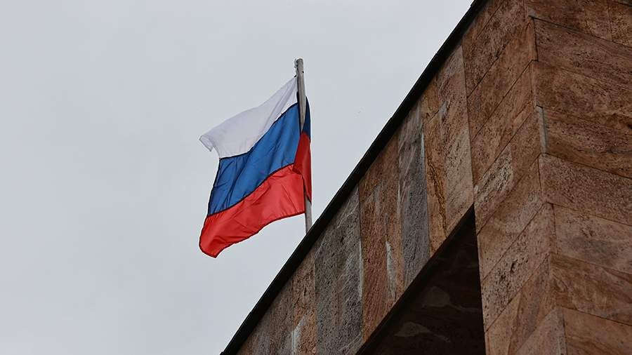 Силы ЛНР подняли флаги России и республики у администрации Горского