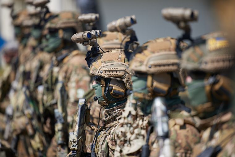 ЛНР: бойцы ВСУ переодеваются, чтобы сбежать от российской армии