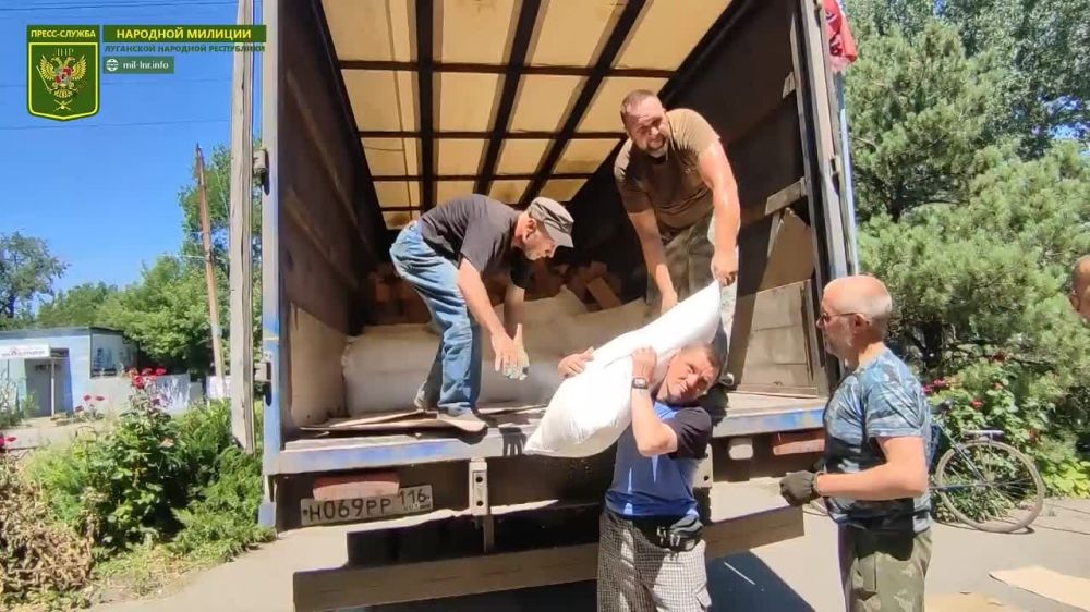 Народный фронт доставил гуманитарную помощь в города Золотое и Горское