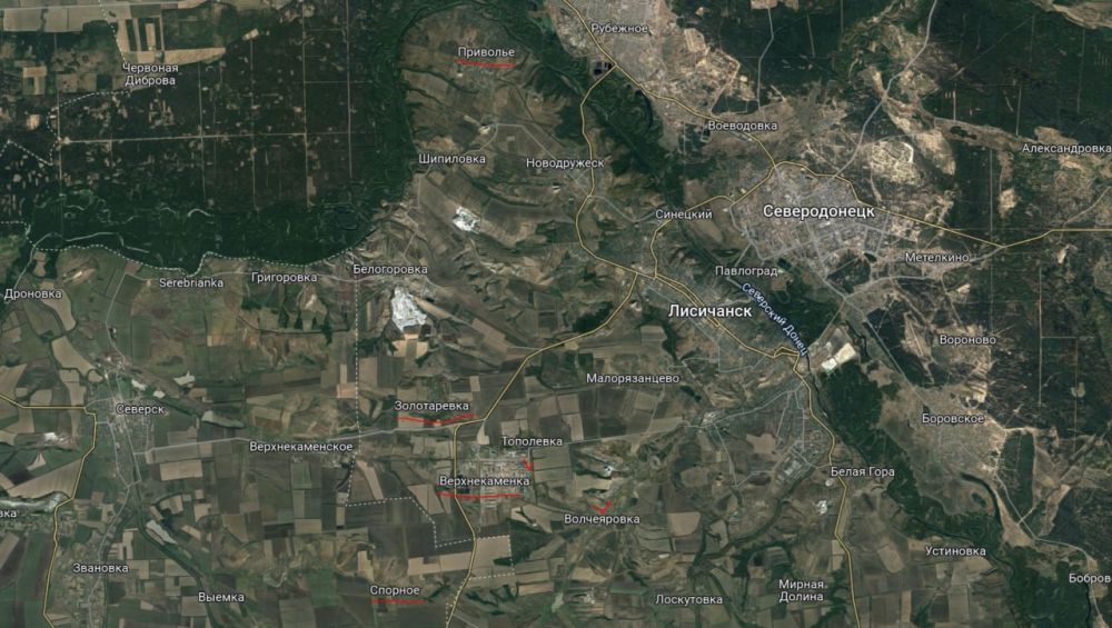 По заявлениям украинских источников из Лисичанска, ВС РФ и армия ЛНР сейчас наступают практически на всех направлениях