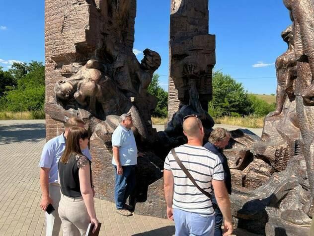 ����������� ����������� ������-������������� �������� (����) � �������� ���������� �������� ����������� � ��������� ���������� �������������� ��������� "������������" � ����������