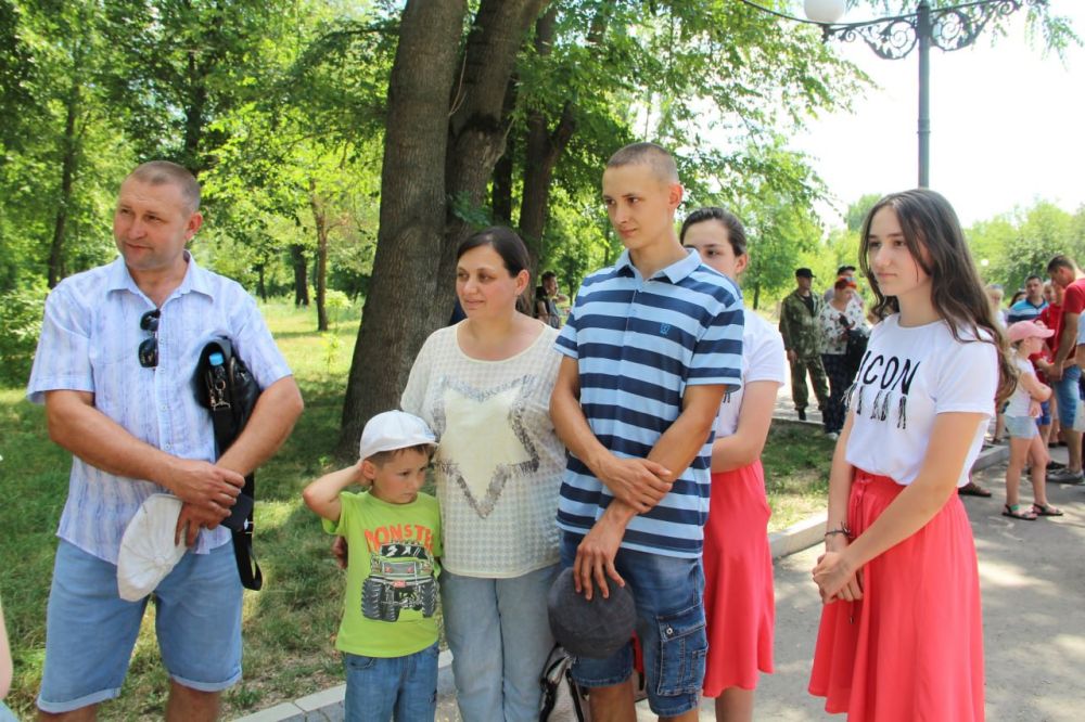 ��������������� �����, ����������� ��� �����, ����� � ��������, ������� ������� ������ � ��������� ����� ����� ��������, ������ 18 ������� ����� �� 17 �������� ���, � ��� ����� 7 � �� ������������� �������