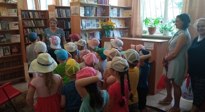 Столичная Центральная библиотека для взрослых продолжает акцию «Детство с книгой»