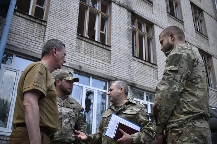 ������ ����� ������������ ������ � ��������� ����� ��������� � �������������