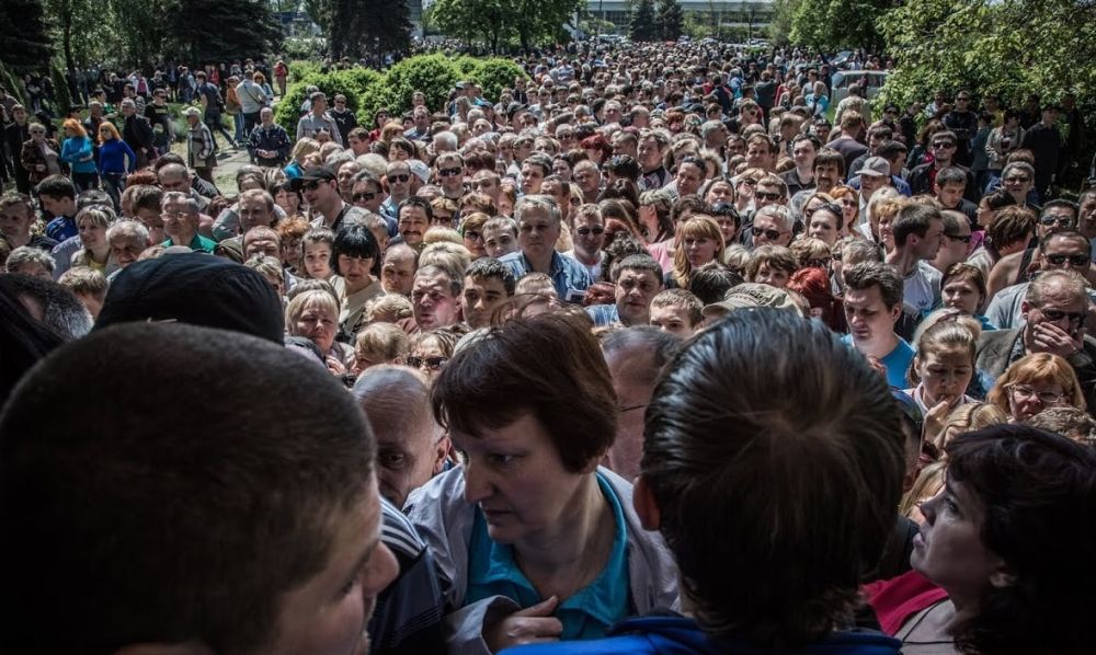 ������ ��������� ������������ �� 15 �������� ����������� � ������������� � ������ ���������� �������, ������� ��������� ��� ��������� �� ��, �������� Bloomberg