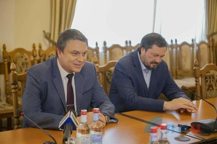 ����� 300 ������� �������������� ������������� ��������������� �� ���������� �������� "����"