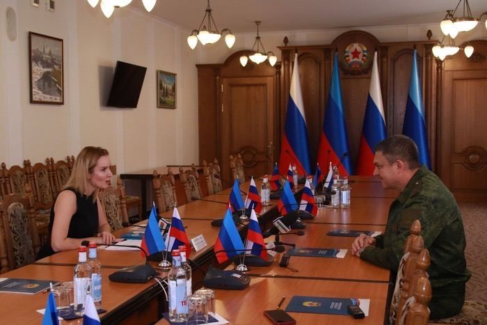 ����� 100 �����, �������� ������������ �����, � ����� �� ��� � ��������� ����� ����� ������� � ���������� �����