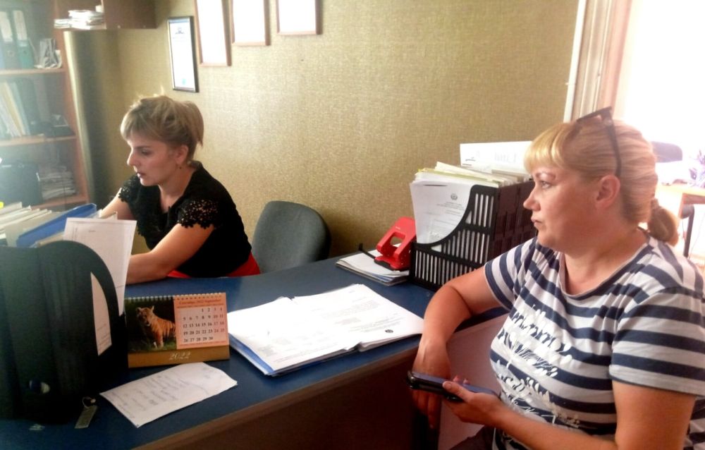 В Миусинске ежедневно ведется регистрация жителей города в электронную очередь на оформление паспортного документа