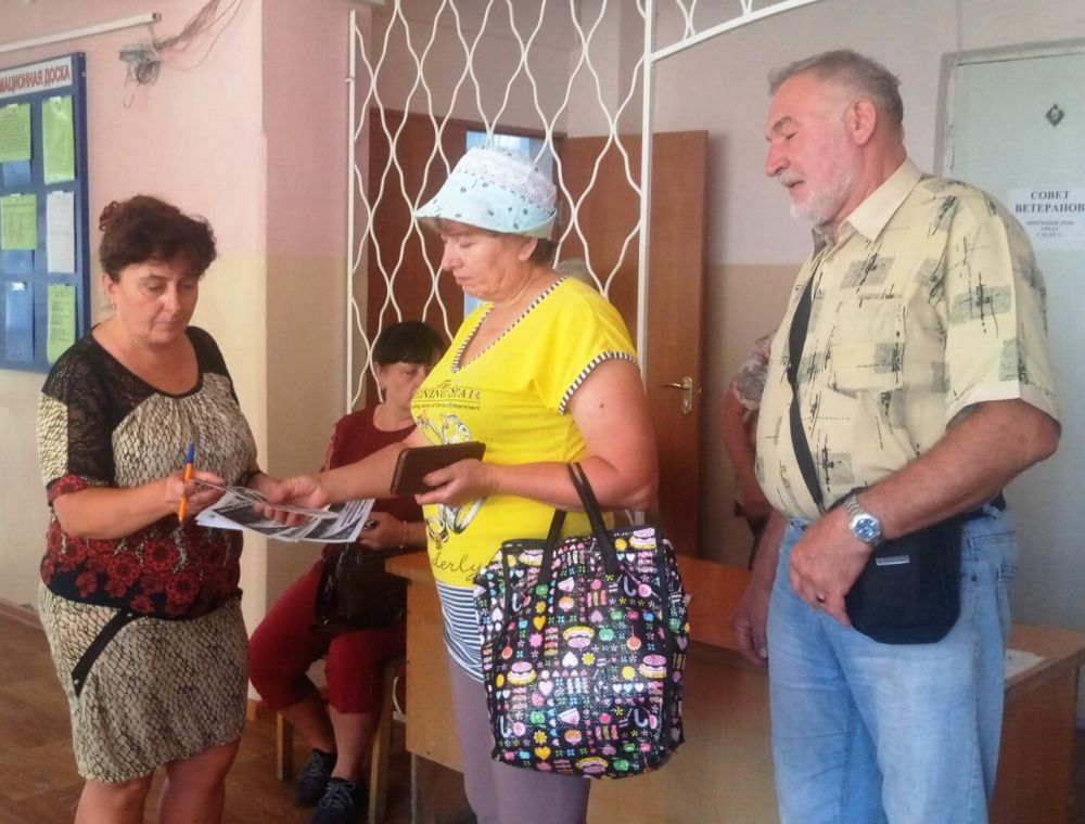 Сотрудники отдела по обеспечению жизнедеятельности г. Миусинск проводят профилактические беседы с председателями уличных...