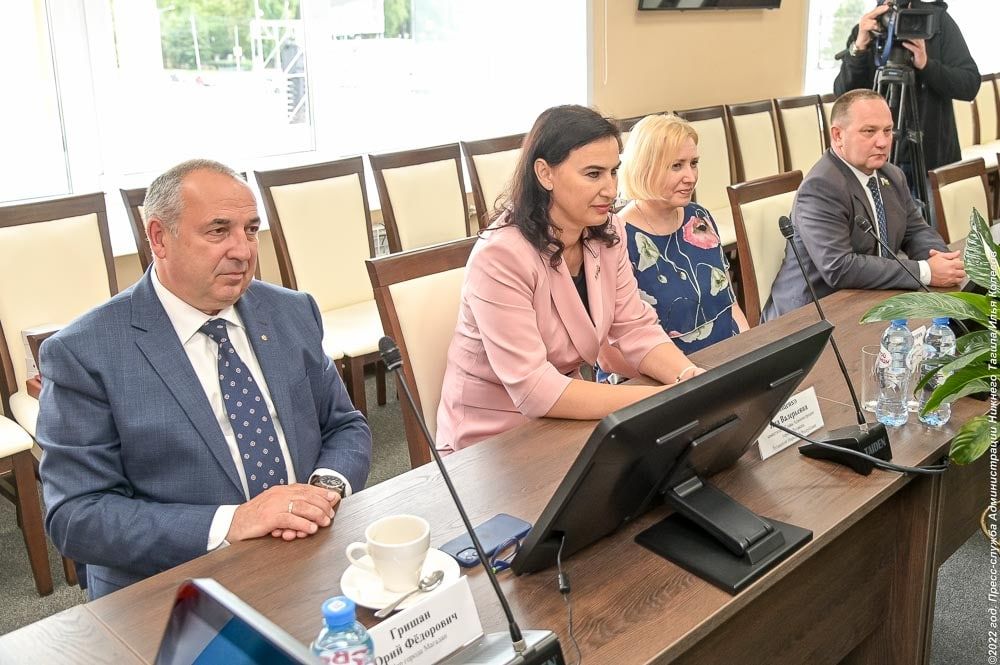 �������� �������� ������� ������� � ���������� �� ������ 300-����� ������� ������