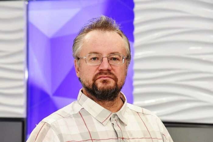 Доктор философских наук, профессор ЛГПУ Виталий Даренский в эфире телерадиомарафона «Zдесь и сейчас» на телеканале «Луганск 24» прокомментировал скандальное видео премьер-министра Финляндии Санны Марин, ранее опубликованное в Интернете