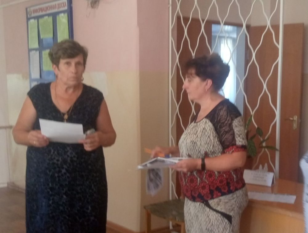 Сотрудники отдела по обеспечению жизнедеятельности г. Миусинск проводят профилактические беседы с председателями уличных...