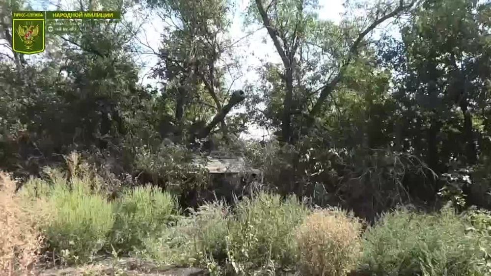 Артиллеристы 2 мотострелковой бригады дают украинским нацистам в Артёмовске последний шанс