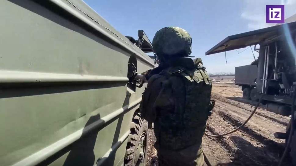 Более 500 единиц военной техники РФ заправили в ЛНР и ДНР с начала СВО