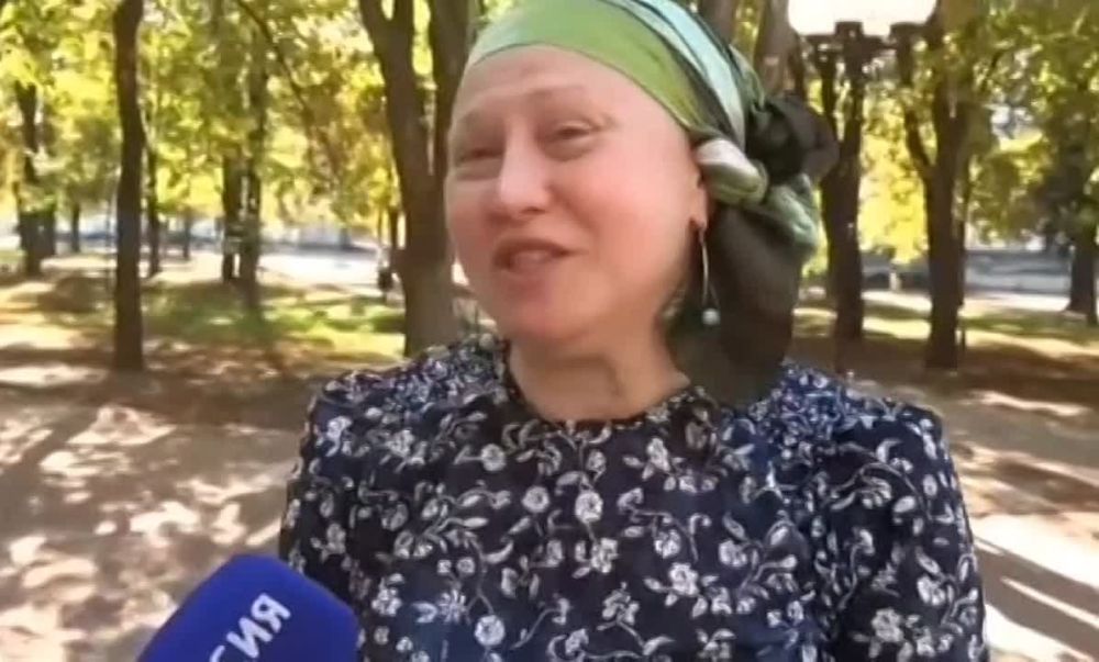 "- Мы счастливы. Вот синоним к слову "референдум" - это "счастье". Счастье для дончан, счастье для...