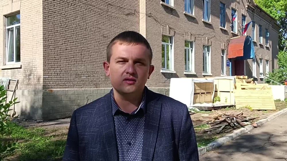 Евгений Морозов: Продолжаю осмотр объектов, где ведутся ремонтные работы