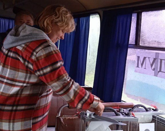 В Стаханове завершился в первый день голосования на референдуме по вопросу о вхождении Луганской Народной Республики в состав Российской Федерации на правах субъекта РФ