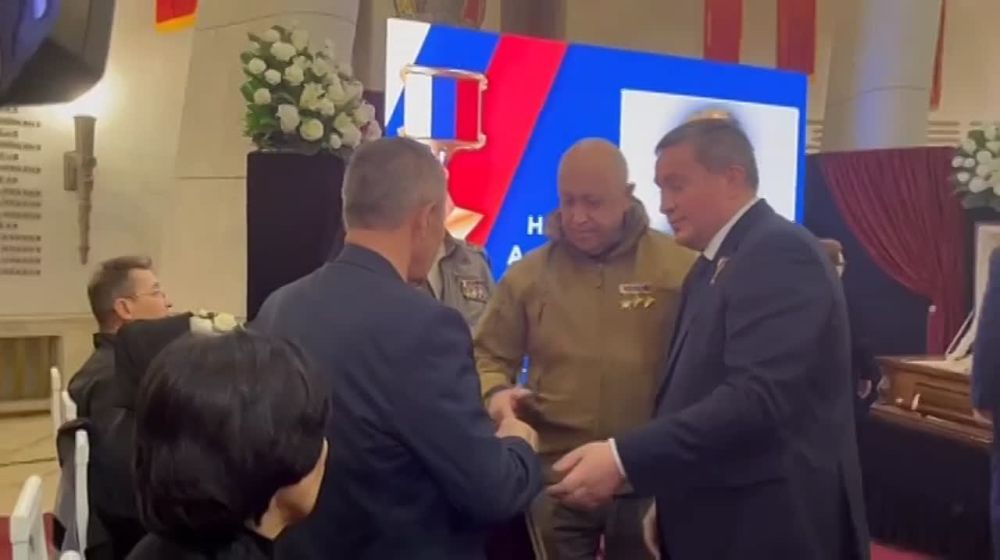 ������� �������� �������� ������� ����� ��, ����� ��� � ����� ���
