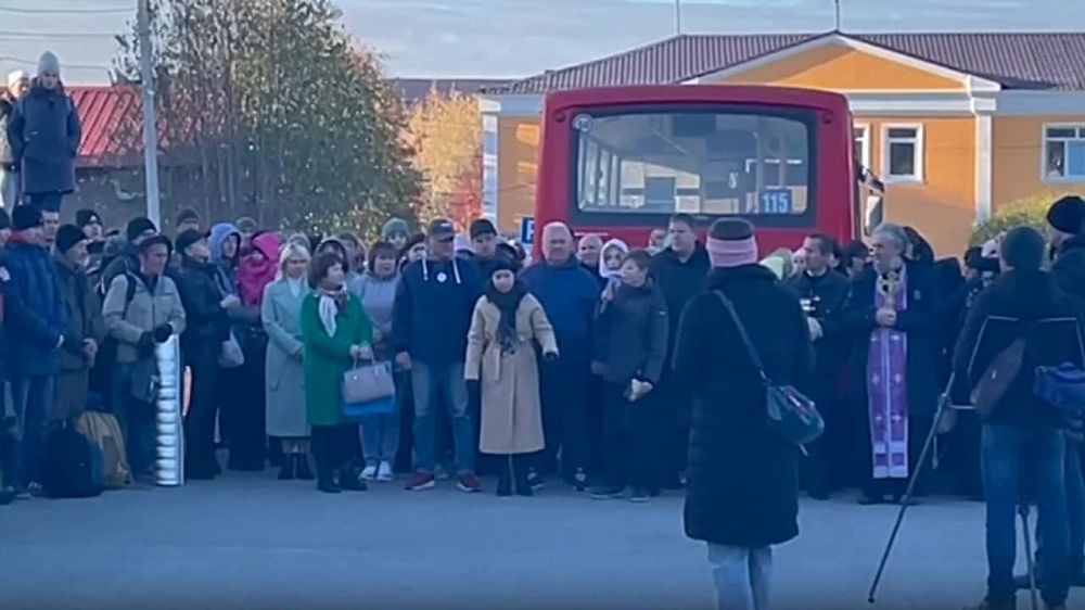 Мальчик-патриот проводил мобилизованных словами из записки ветерана