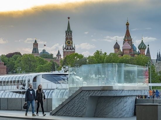 Главы ДНР, ЛНР, Запорожской и Херсонской областей прибыли в Кремль