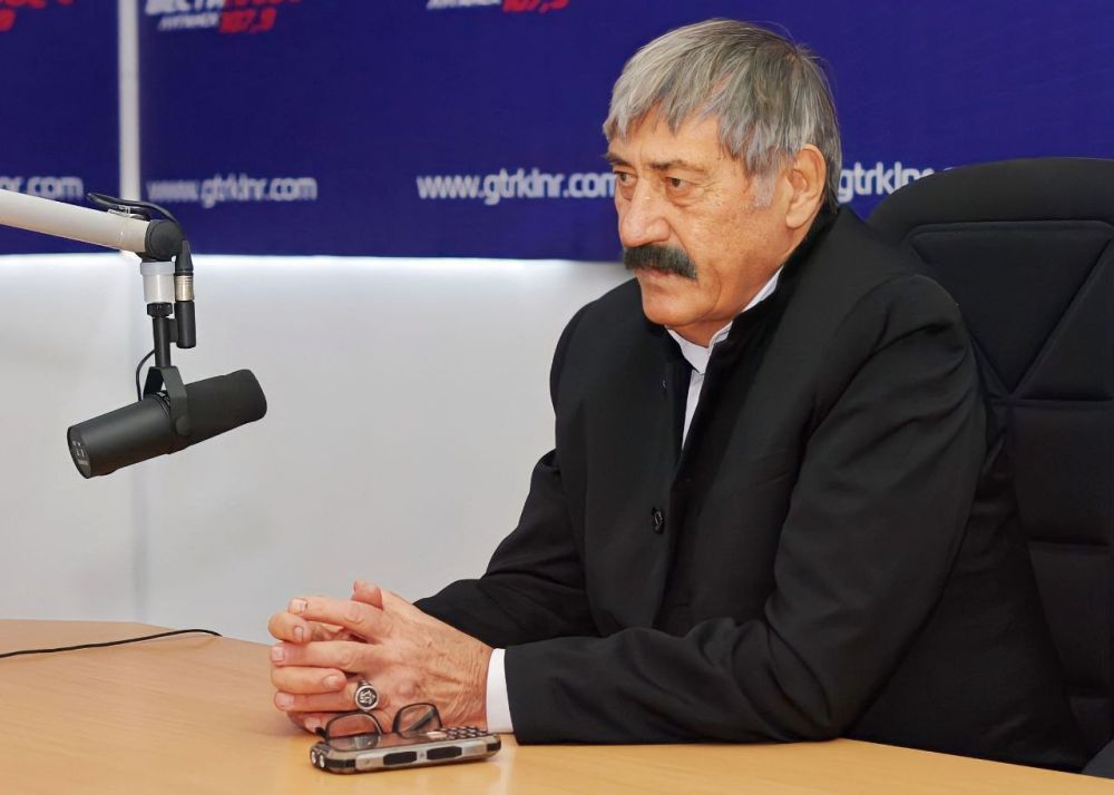 Депутат Народного Совета ЛНР, народный артист ЛНР и Украины Михаил Голубович поделился эмоциями в связи с подписанием Президентом России федеральных конституционных законов о принятии ЛНР, ДНР, Запорожской и Херсонской областей в состав России