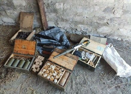 Сотрудники МГБ изъяли из тайника на бывших позициях ВСУ оружие и боеприпасы для ДРГ