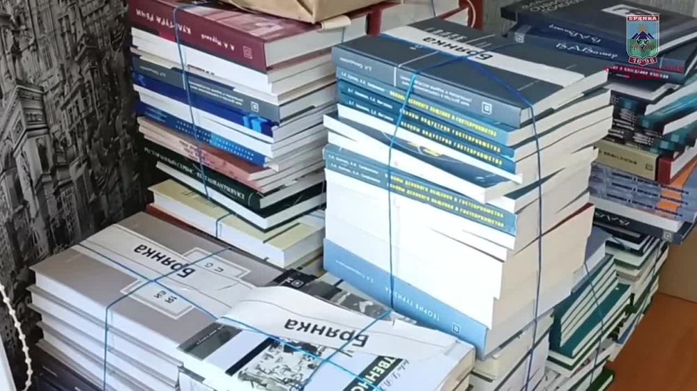 Евгений Морозов: Анна Чубанова методист ГУ ЛНР "Центральная библиотека г.Брянки"