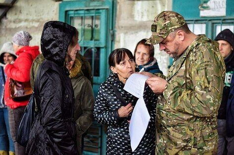 ОП ЛНР передала приютам для животных помощь, полученную в рамках кампании "ЗооДруг"