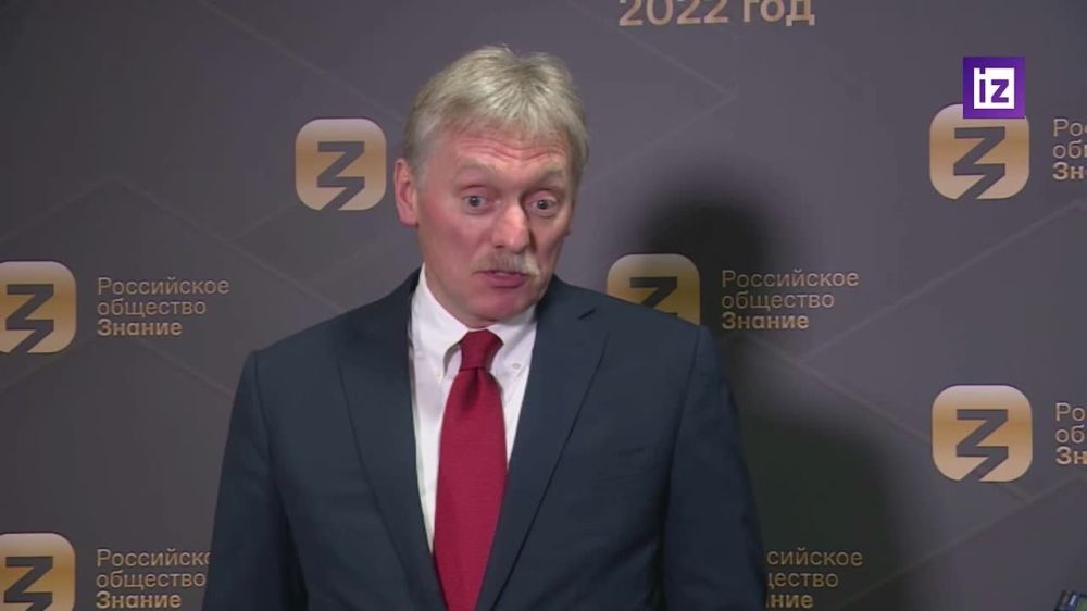 Дмитрий Песков рассказал о своих впечатлениях от Луганска, а также о лекции для пресс-служб и СМИ. Он отметил, что местные издания работают в нелегких условиях и находятся на передовой информационной войны