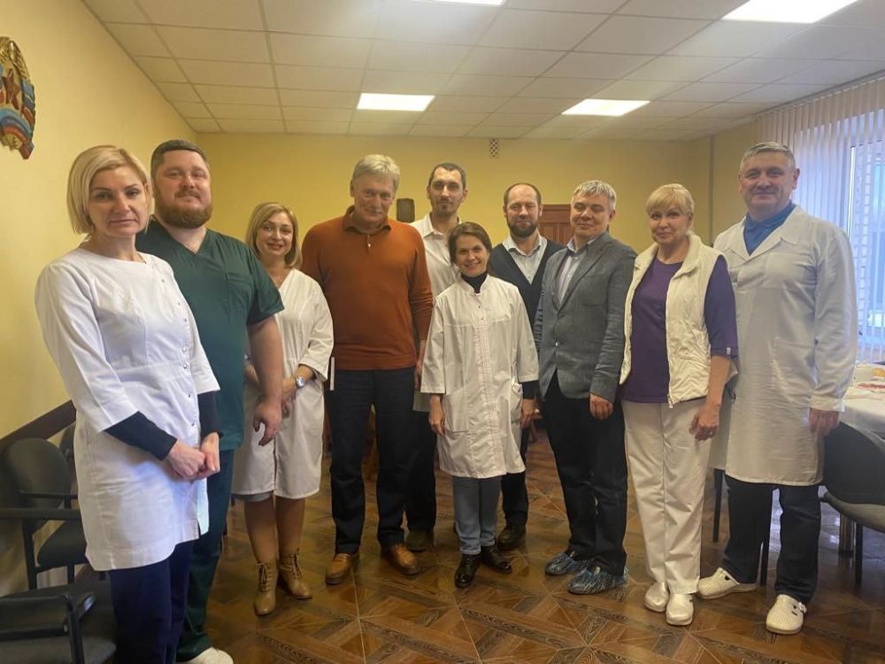 8 ноября Луганскую республиканскую клиническую больницу посетил Заместитель руководителя Администрации президента Российской Федерации- пресс-секретарь Президента Песков Дмитрий Сергеевич