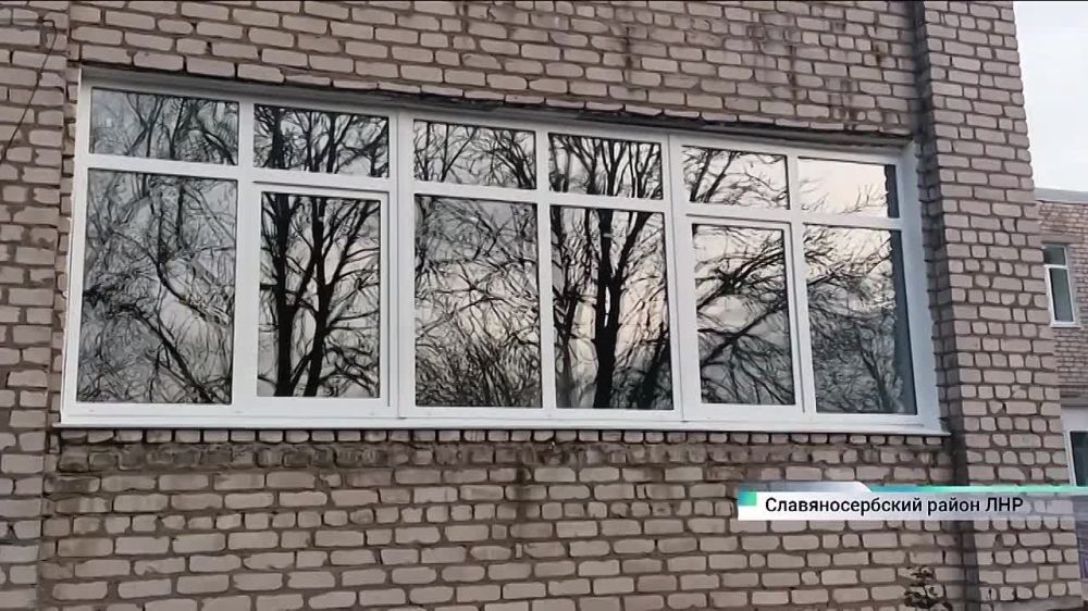 Строители из Алтайского края восстанавливают социальные объекты и жилые дома в Славяносербском районе Луганской Народной Республики