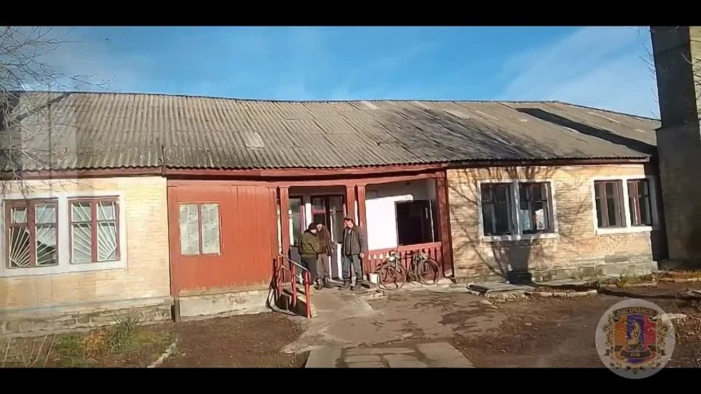 В городе Приволье работает поликлиника, на базе которой ежедневно принимают пациентов, оказывают им медицинскую помощь