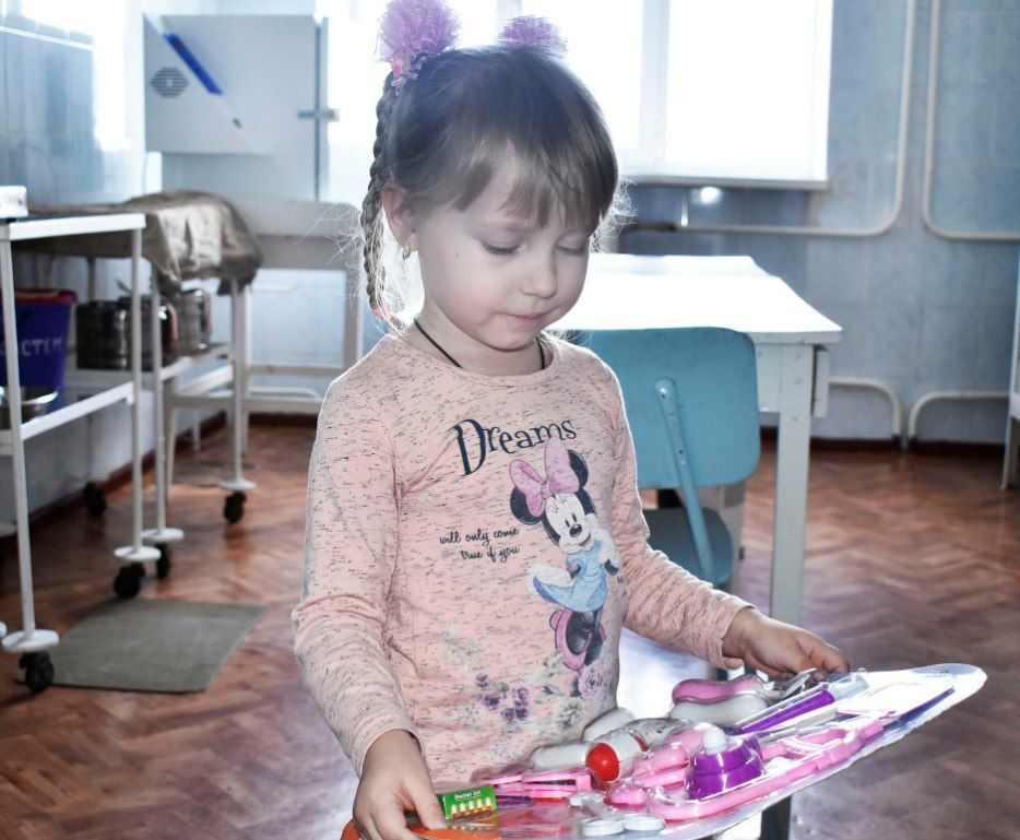 Сбор игрушек и канцелярских принадлежностей в рамках традиционной всероссийской благотворительной акции сторонников Партии...