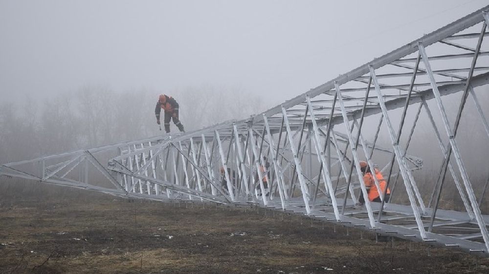 В ЛНР восстановят разрушенную обстрелами ВСУ линию электропередачи Луганск-Счастье
