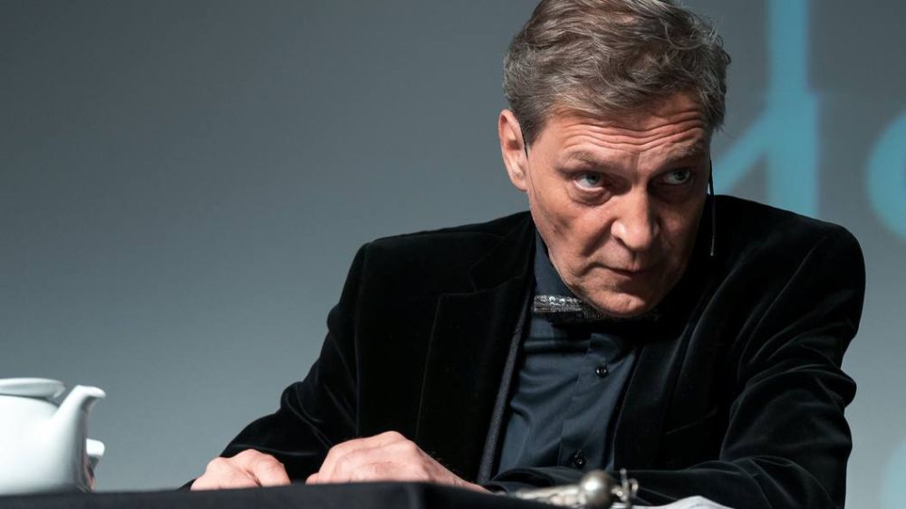 Сегодня пресс-секретарь Президента России Дмитрий Песков объявил, что никаких планов по переговорам Путина и Байдена нет, а для России сейчас главная задача — спецоперация и в...