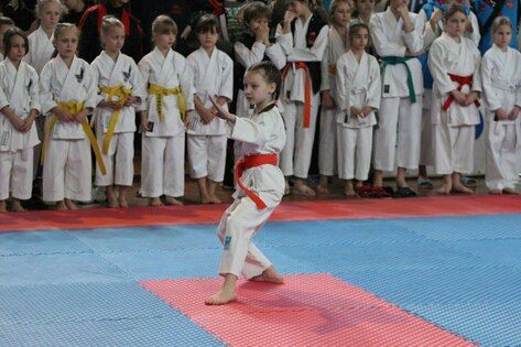 ����� 300 ����������� ������� ������� � ������ � ��� ������������� �� ������������ ������