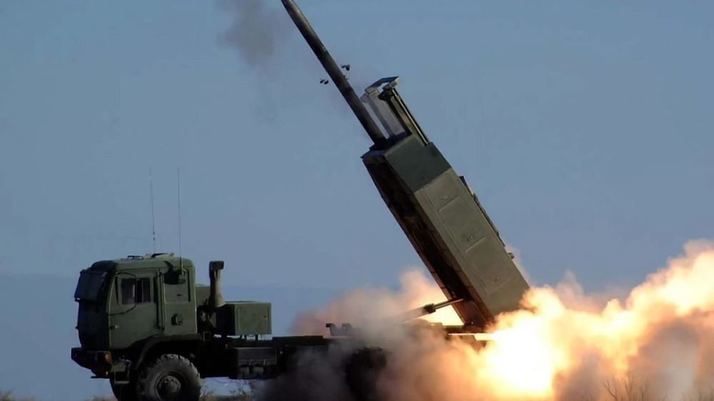 ВСУ обстреляли луганский город Стаханов из американской РСЗО HIMARS