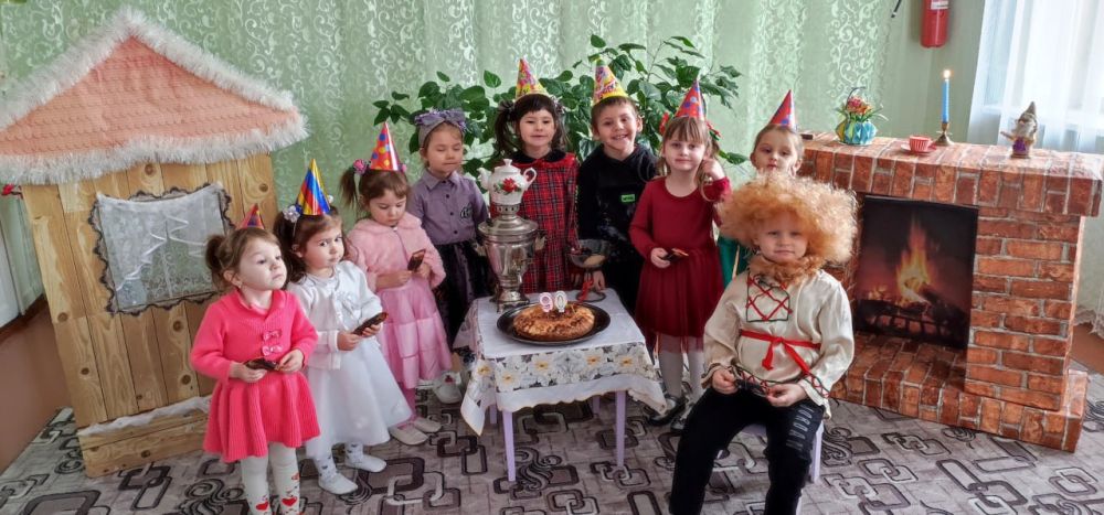 В МИУСИНСКОМ ЯСЛИ-САД № 68 «КОЛОБОК» СОСТОЯЛОСЬ МЕРОПРИЯТИЕ «С ДНЕМ РОЖДЕНИЯ КУЗЕНЬКА!»