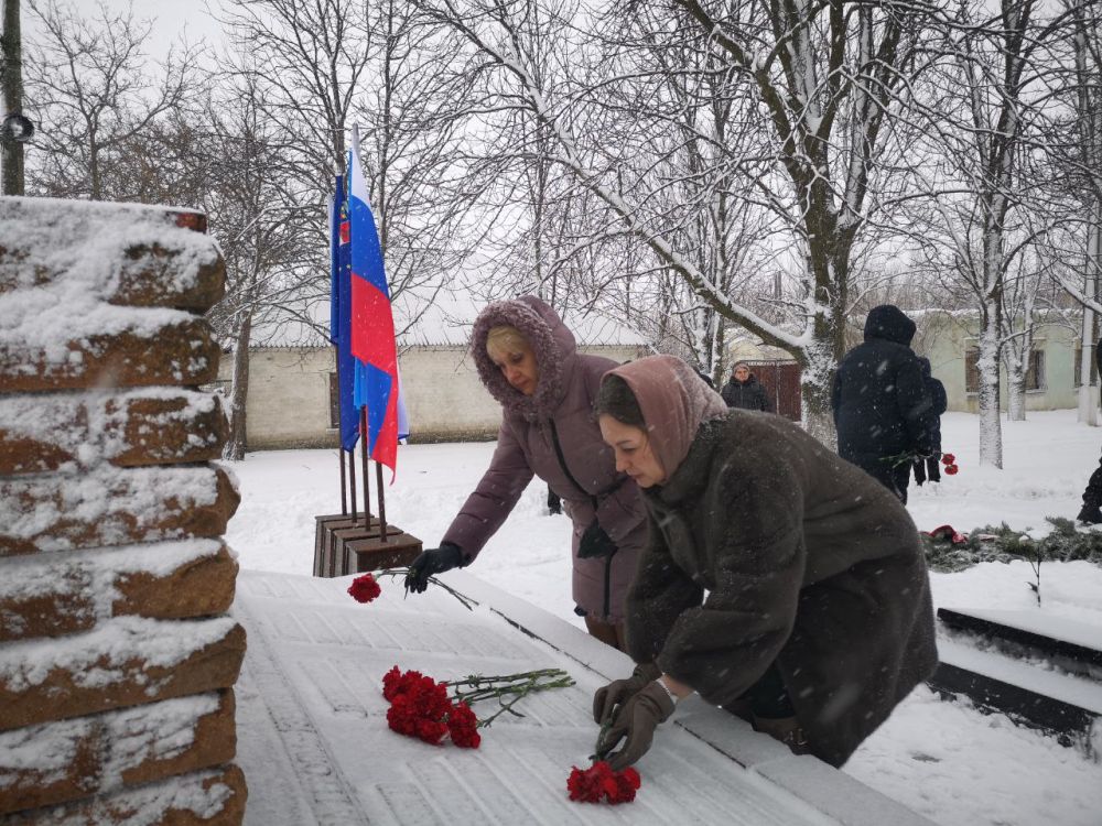 � ���������� ��������� ������, ����������� 80-����� ������������ ������� �� �������-���������� �����������