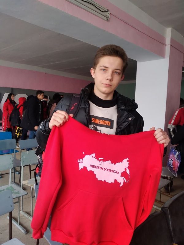 В ЛУТУГИНСКОМ КОЛЛЕДЖЕ ПРОШЕЛ "РАЗГОВОР О ВАЖНОМ"