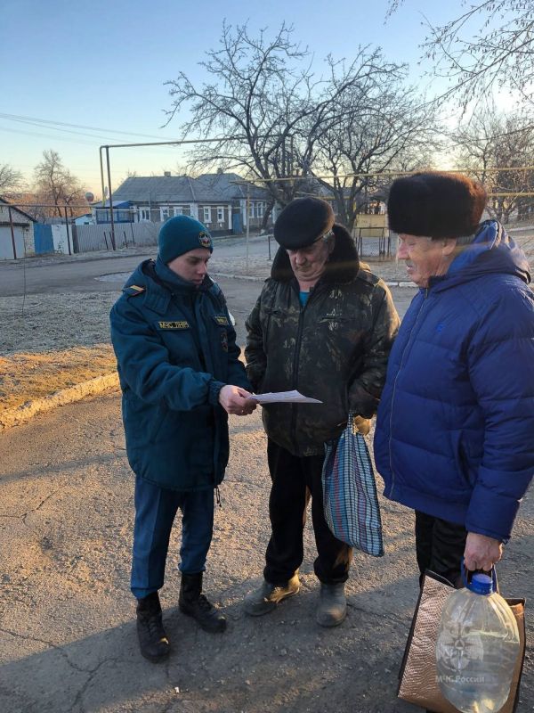 Славяносербские спасатели проводят активную профилактическую работу