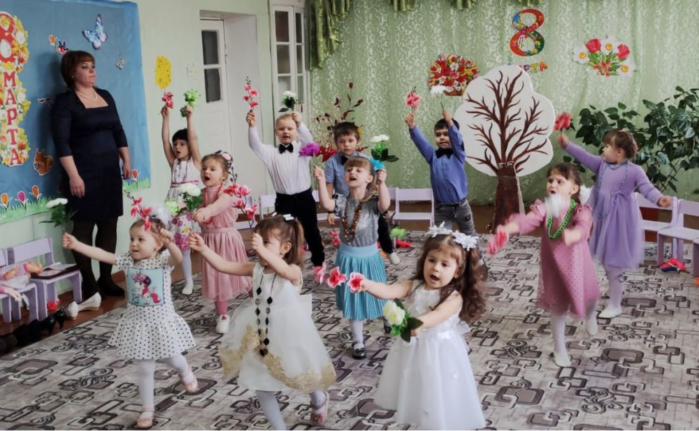 В МИУСИНСКОМ ЯСЛИ-САД №68 «КОЛОБОК» СОСТОЯЛОСЬ МЕРОПРИЯТИЕ «МАМОЧКА МИЛАЯ, МАМА МОЯ!»