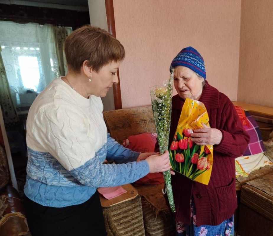 � ������ ���������� ���������� � 90-������ ������� ����������