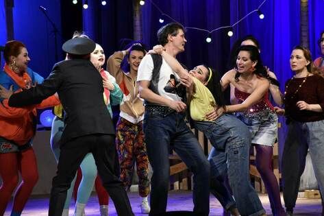 Театр на Оборонной представил премьеру праздничного концерта, посвященного 8 Марта